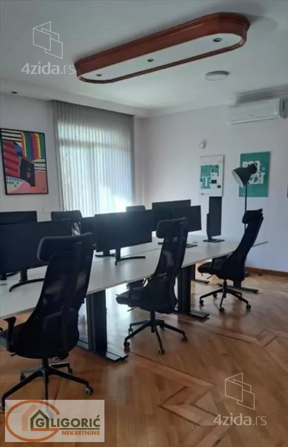 Devetosoban stan | 4zida