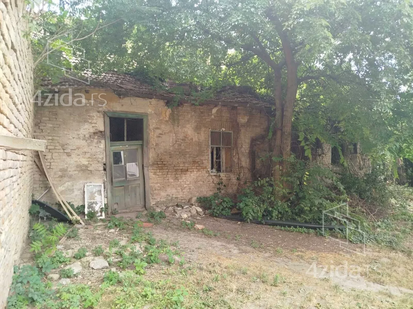 Građevinsko zemljište | 4zida