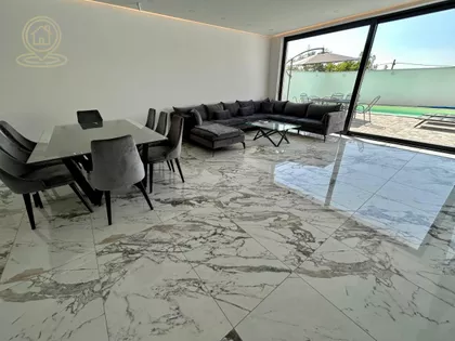 Sremska Kamenica | 4zida.rs