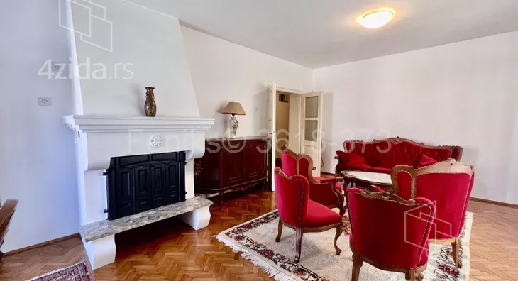 Četvoroiposoban stan | 4zida