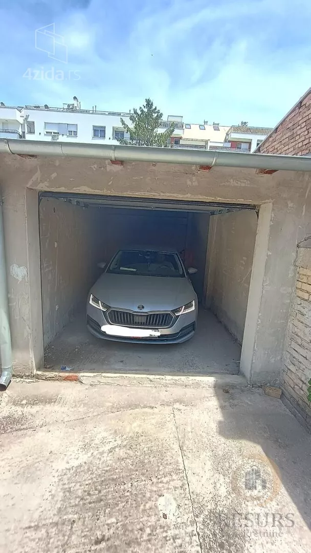 Garaža | 4zida