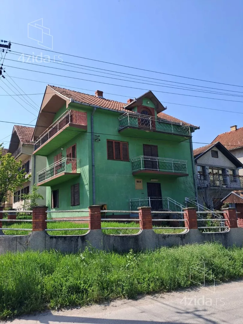 3-etažna kuća | 4zida