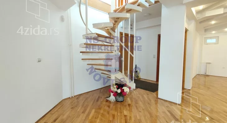 Šestosoban stan | 4zida