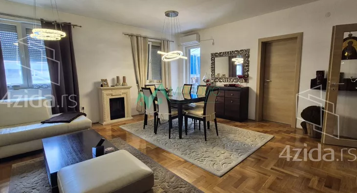 Četvoroiposoban stan | 4zida