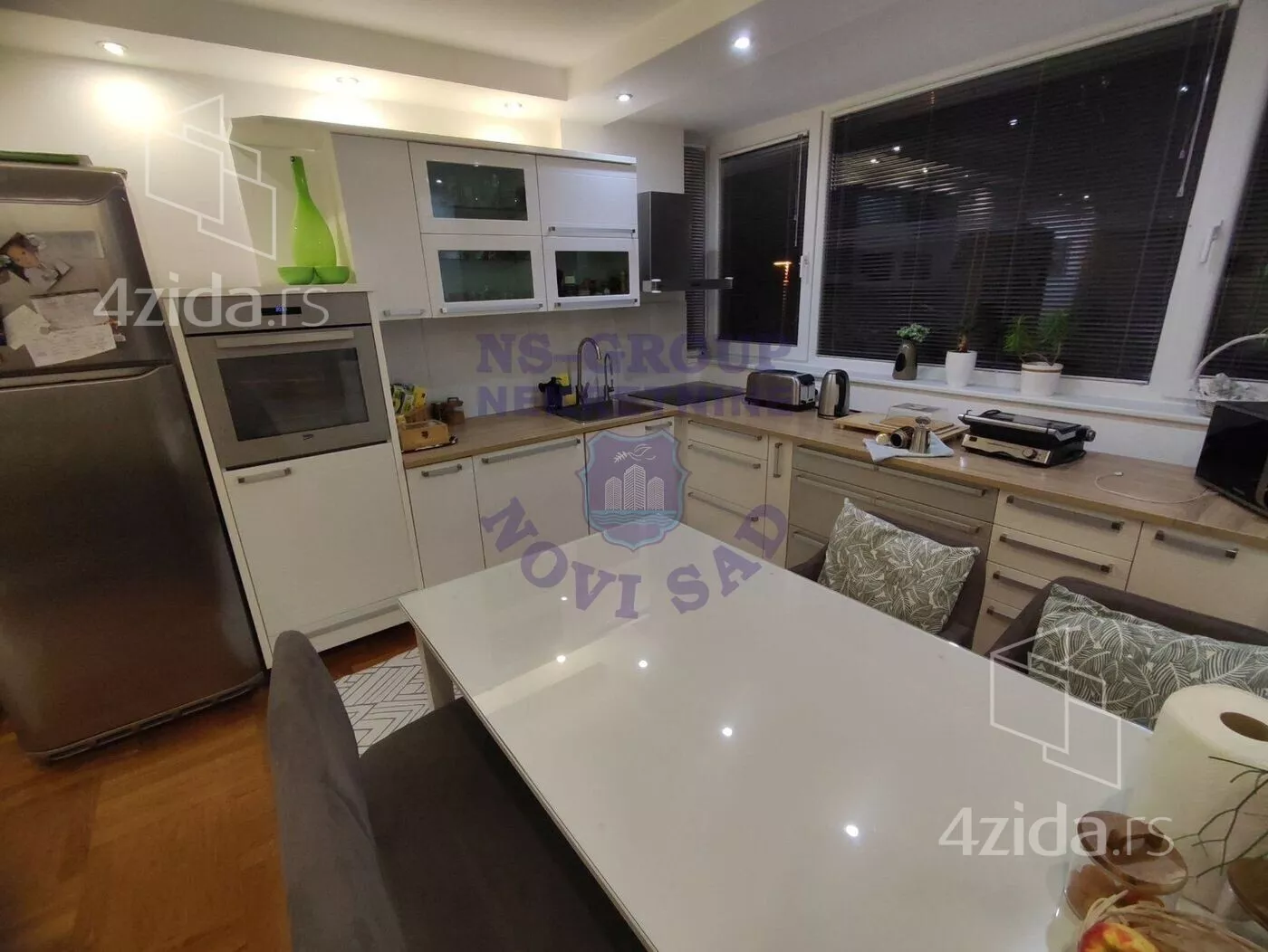 Četvorosoban stan | 4zida