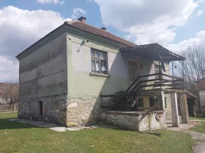 Ratković | 4zida.rs