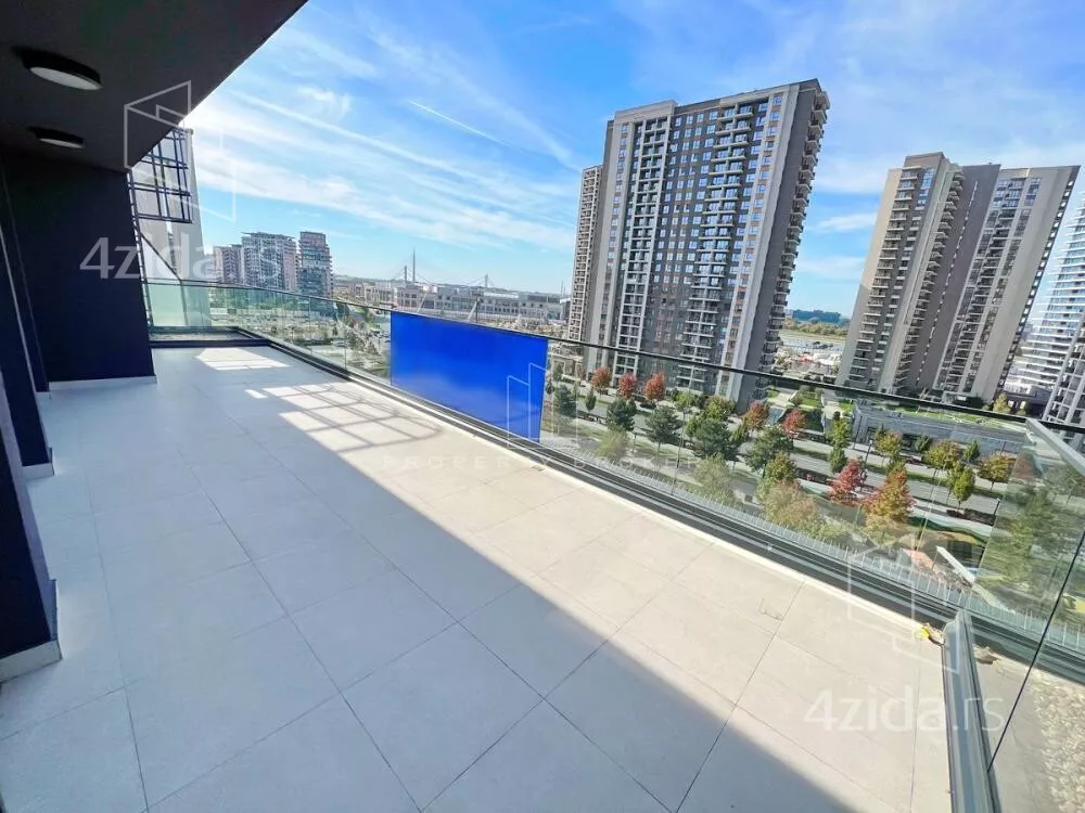 Petosoban stan | 4zida