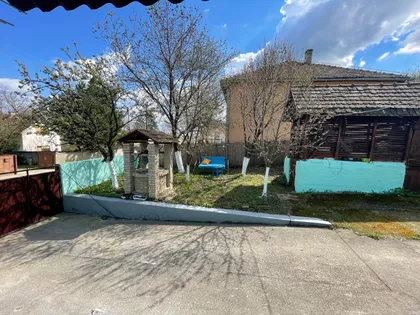 Krušedol Selo | 4zida.rs