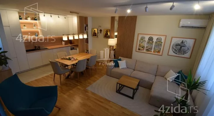 Troiposoban stan | 4zida