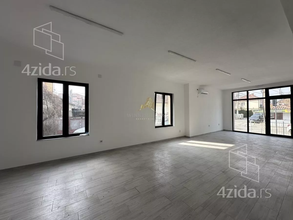 Poslovni prostor | 4zida