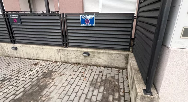 Troiposoban stan | 4zida