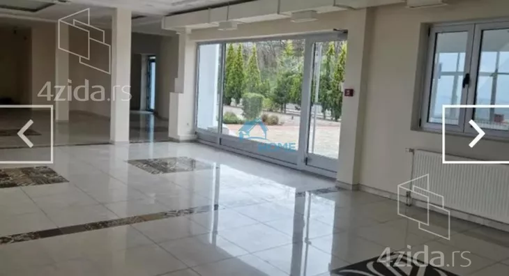 Poslovna zgrada | 4zida