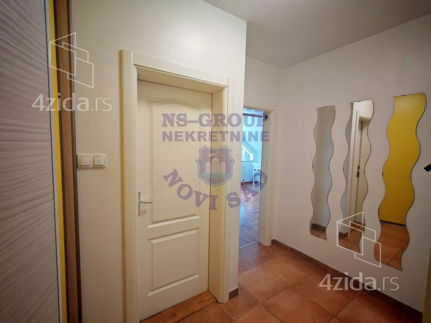 Petosoban stan | 4zida