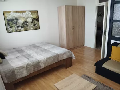 Kertvaroš | 4zida.rs