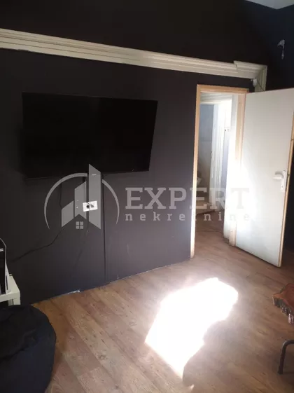 Obrenovićeva | 4zida.rs