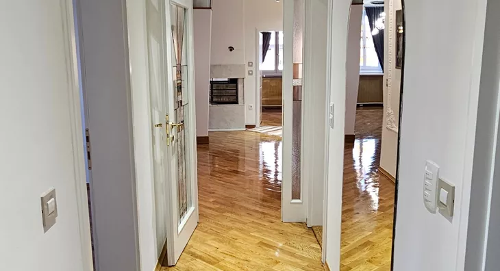 Petosoban stan | 4zida