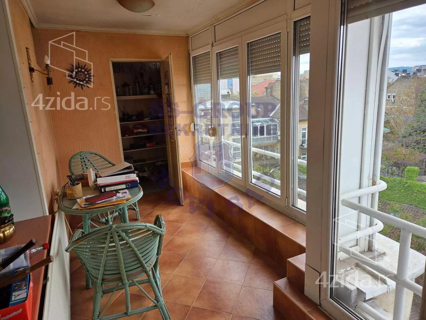 Troiposoban stan | 4zida