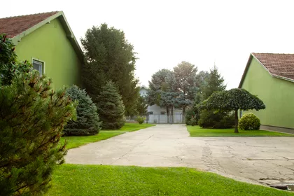 Tuk Ugarnice | 4zida.rs