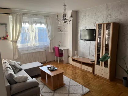 Vatroslava Jagića 40 | 4zida.rs