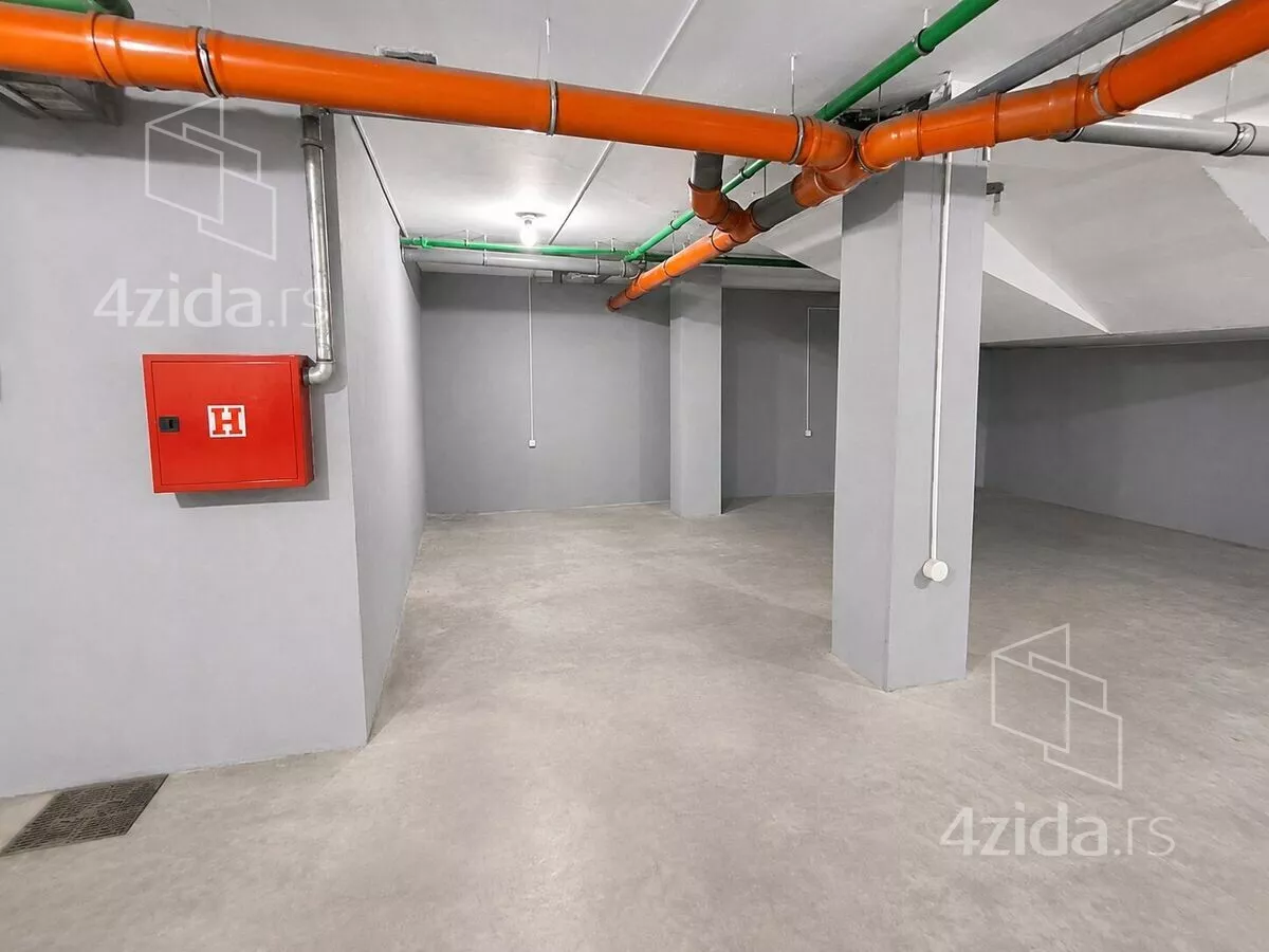 Garaža | 4zida