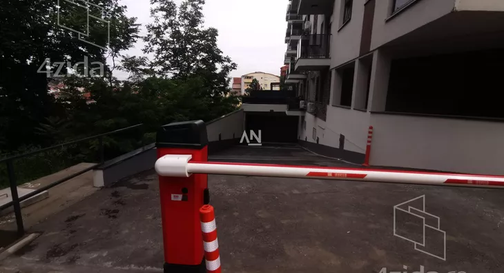 Garaža | 4zida