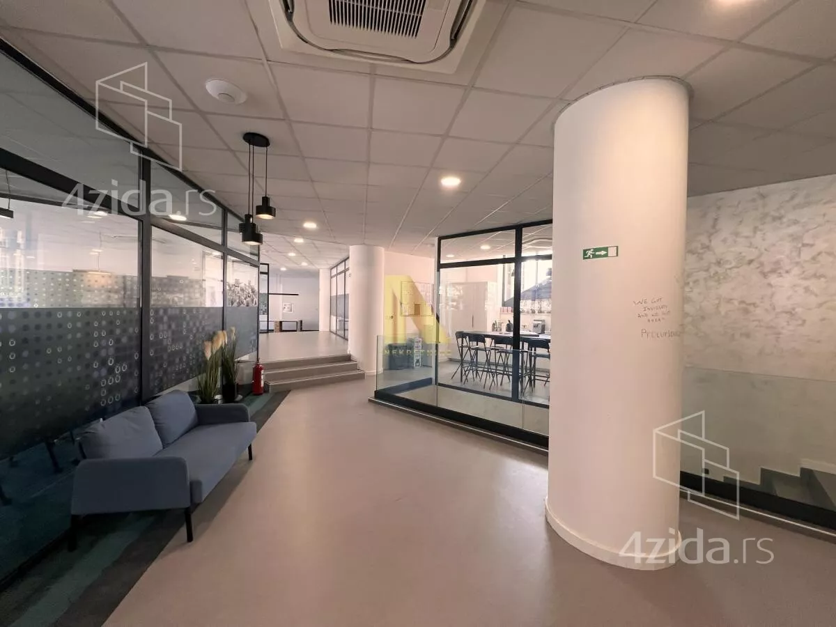Poslovni prostor | 4zida