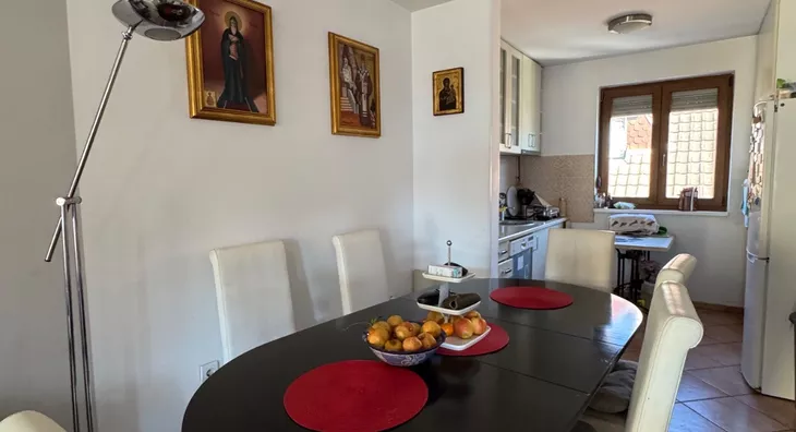 Petoiposoban stan | 4zida