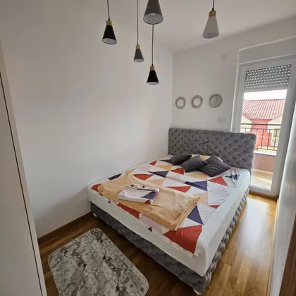 Zmaj Jovina 20 | 4zida.rs