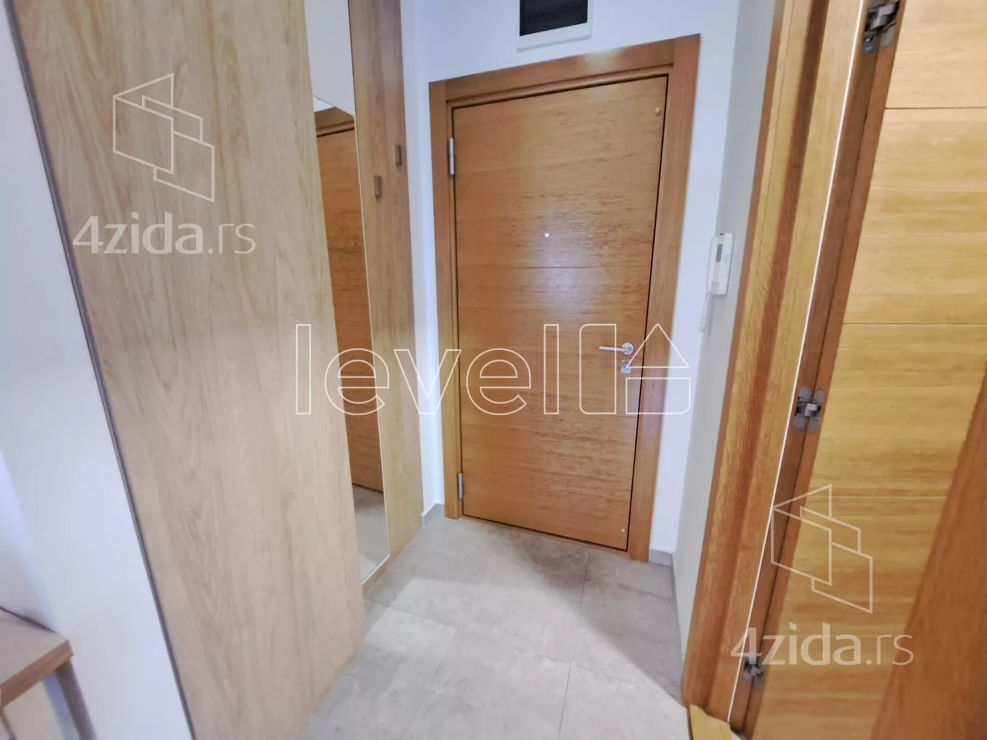 Garsonjera | 4zida