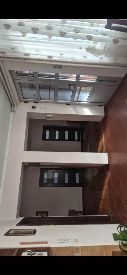 Cara Lazara 90 | 4zida.rs