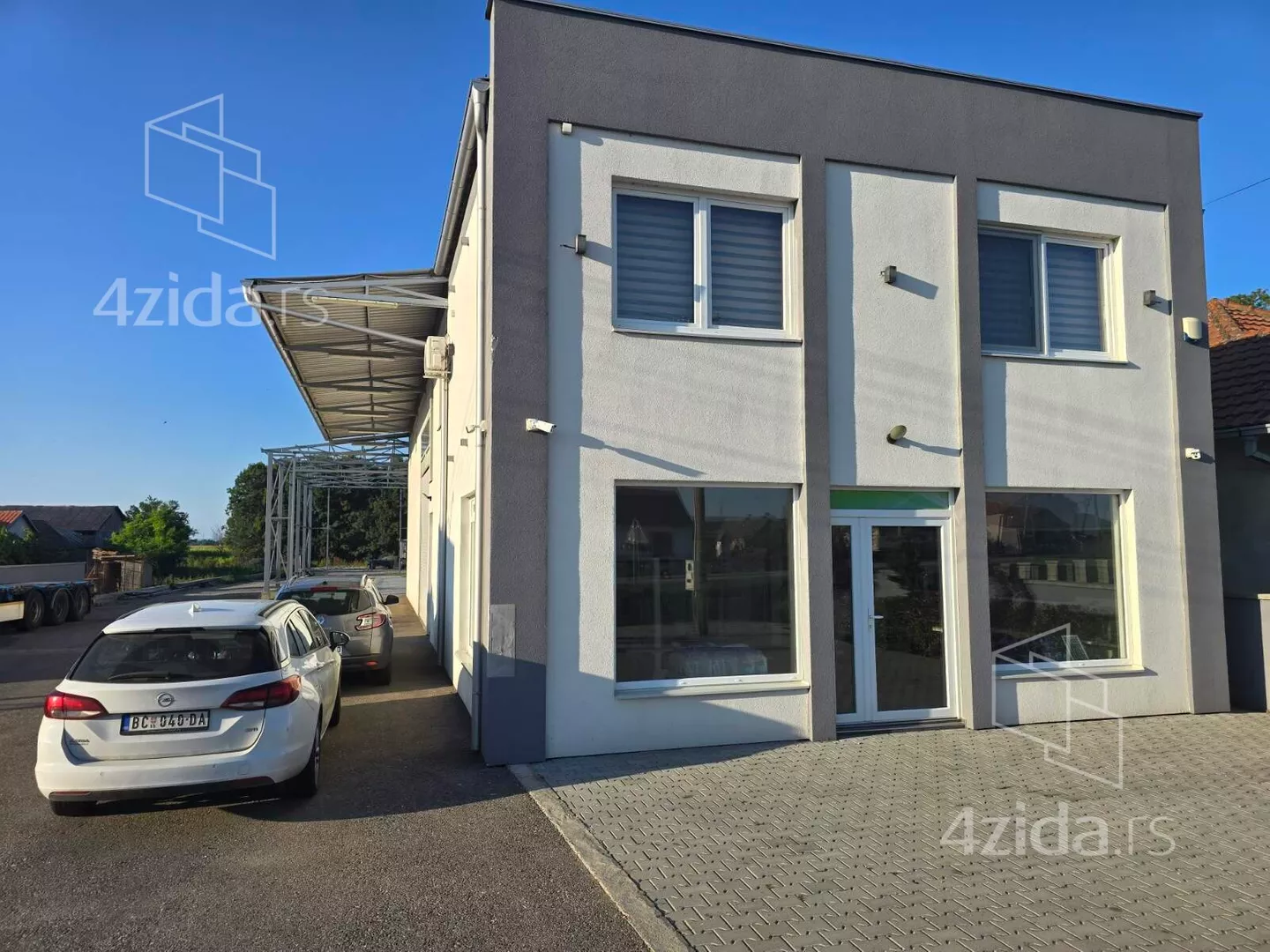 Poslovni prostor | 4zida