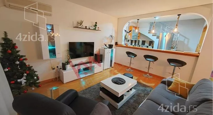 Petosoban stan | 4zida