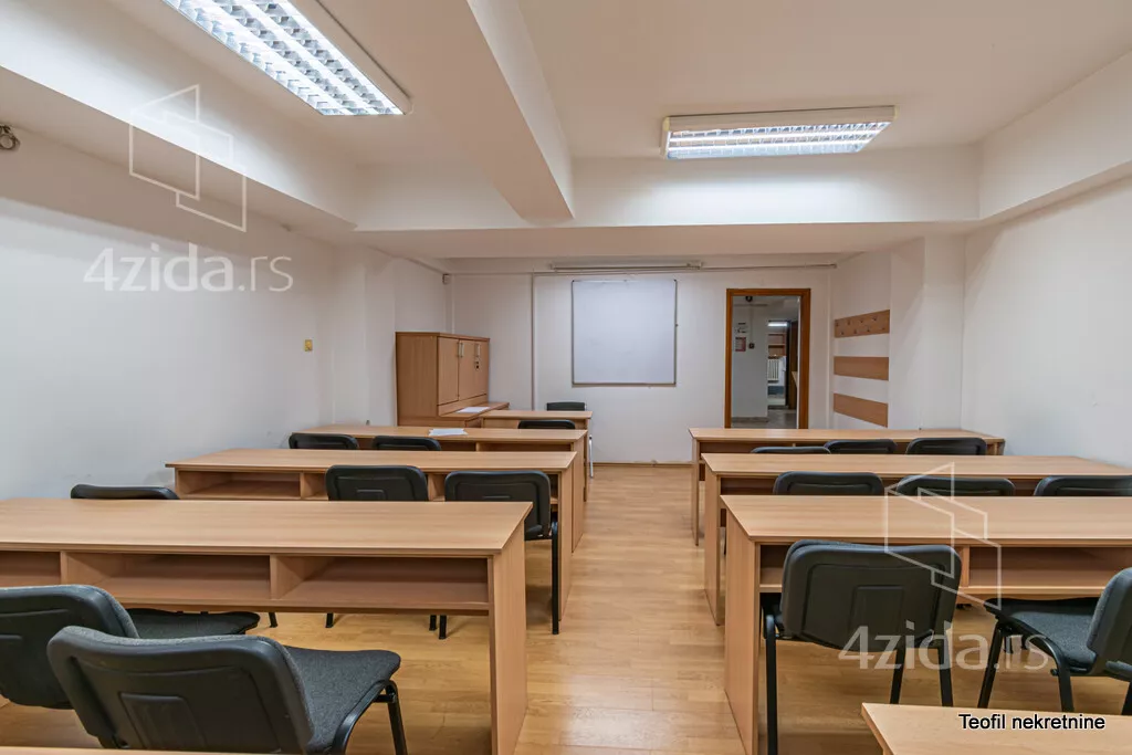 Poslovni prostor | 4zida