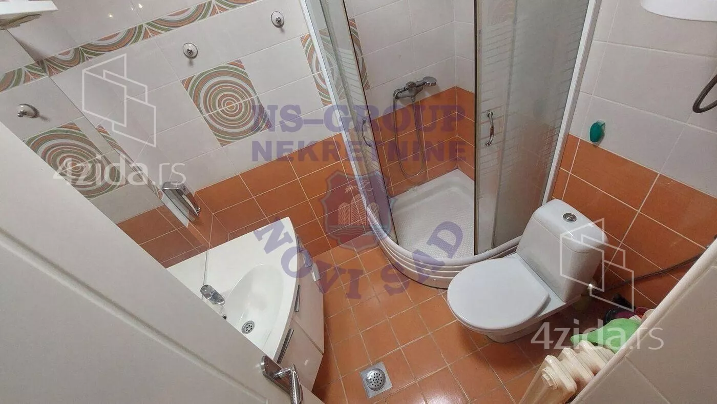 Petosoban stan | 4zida