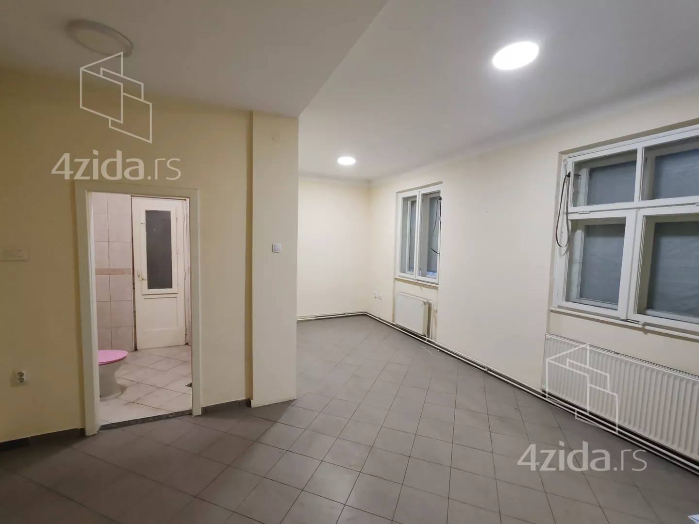 Poslovni prostor | 4zida