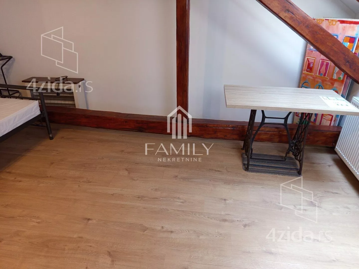 Četvoroiposoban stan | 4zida