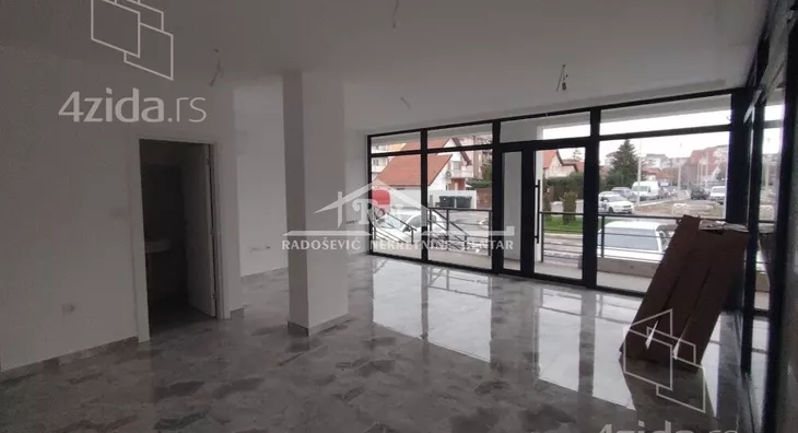 Poslovni prostor | 4zida