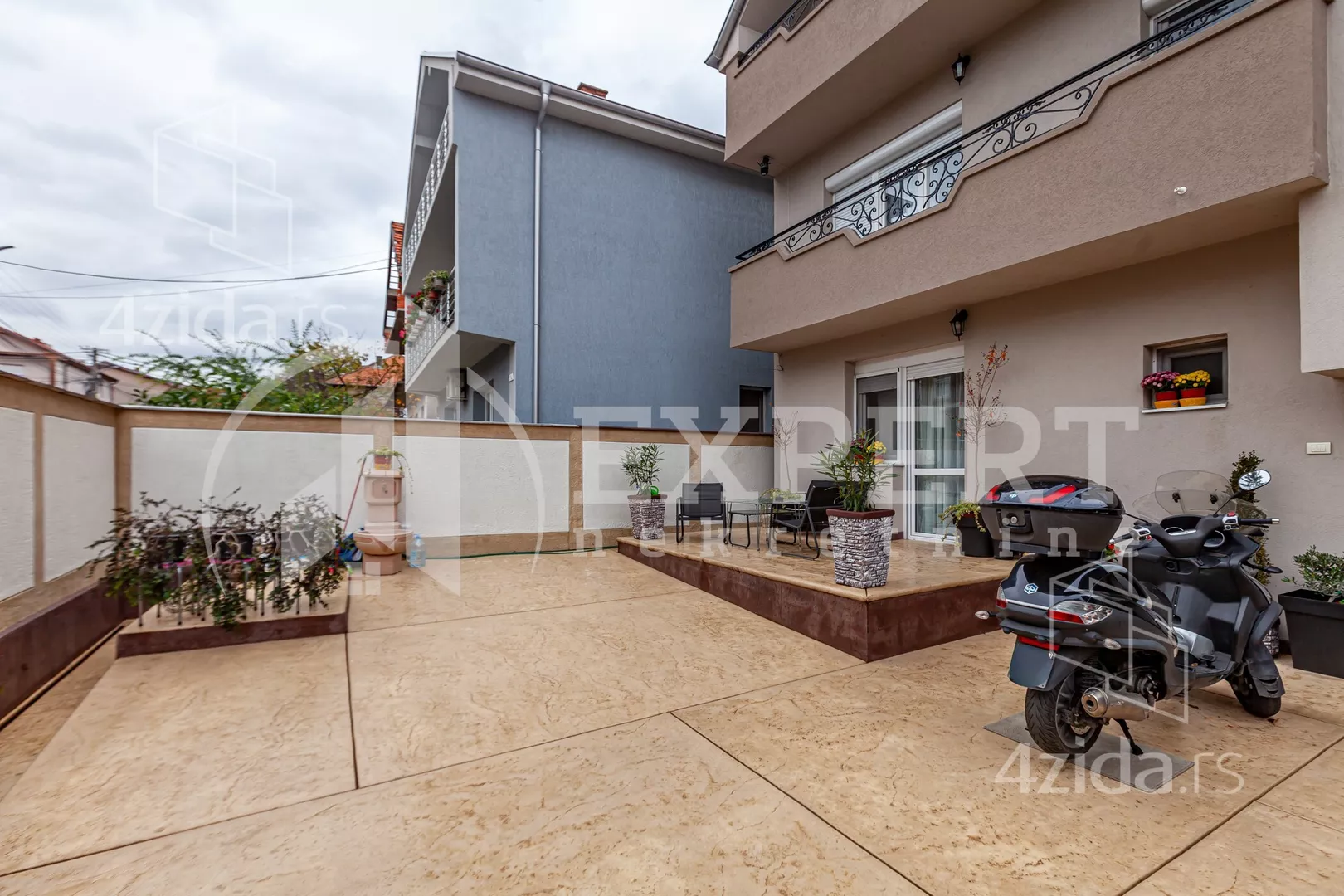 3-etažna kuća | 4zida