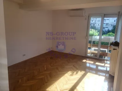 Železnička stanica | 4zida.rs