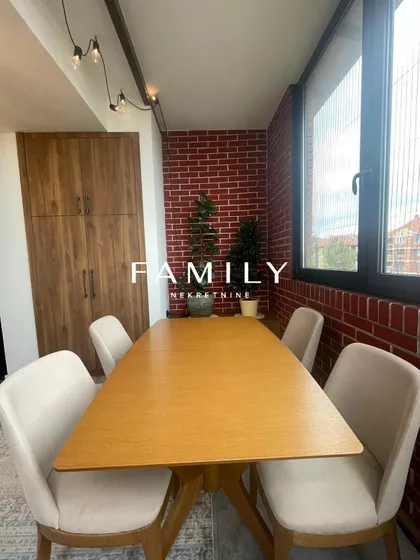 Radomira Raše Radujkova | 4zida.rs