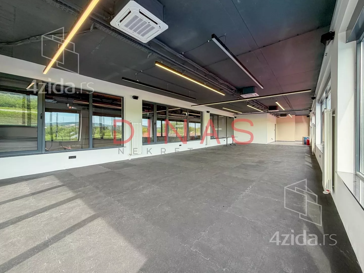 Poslovni prostor | 4zida