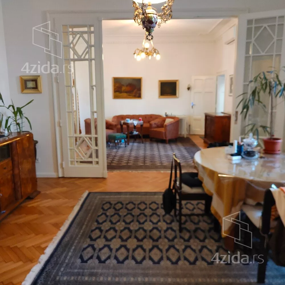 Petosoban stan | 4zida