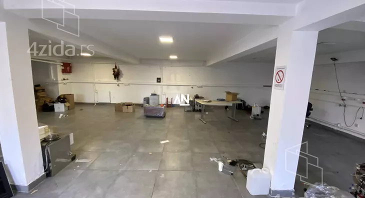 Poslovni prostor | 4zida