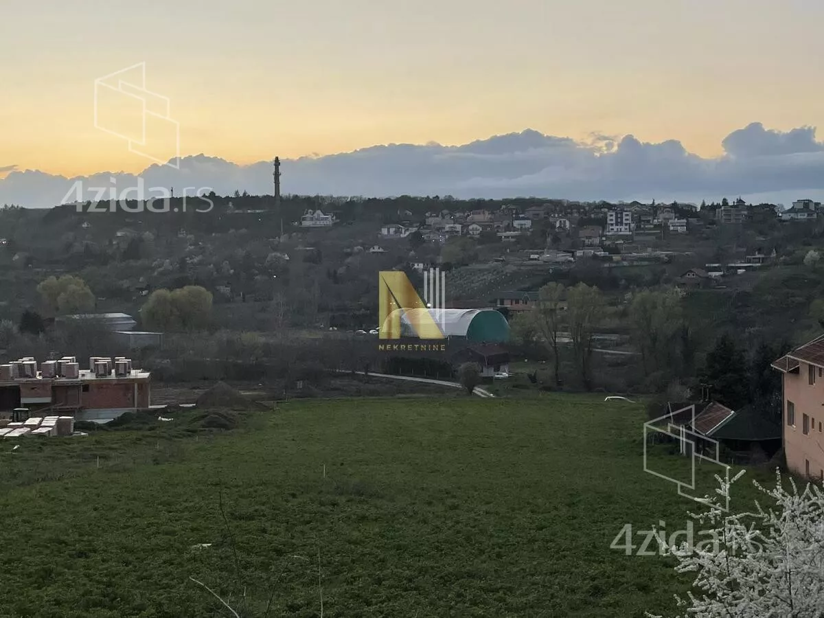 Plac | 4zida