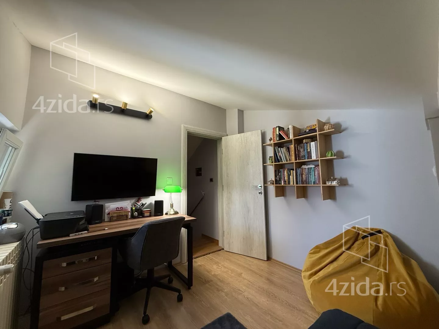 3-etažna kuća | 4zida
