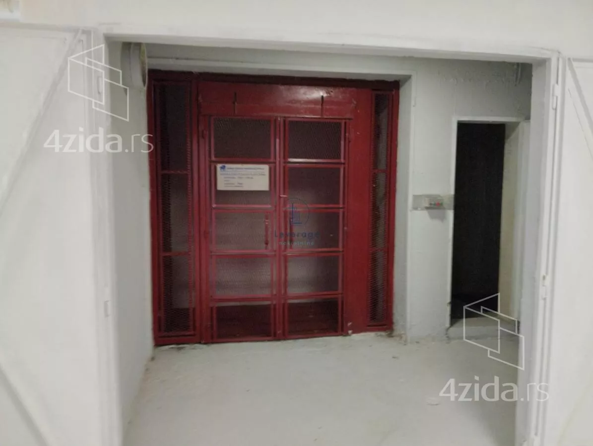 Lokal | 4zida
