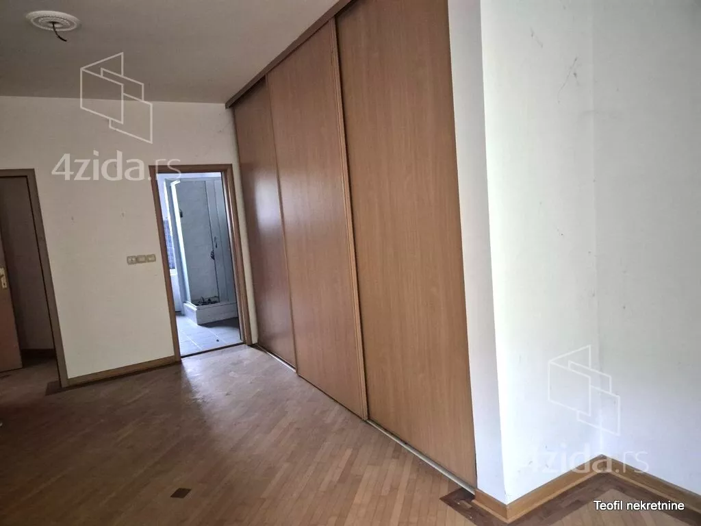 4-etažna kuća | 4zida