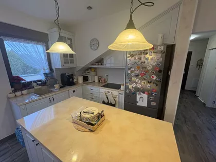 Mala Amerika | 4zida.rs