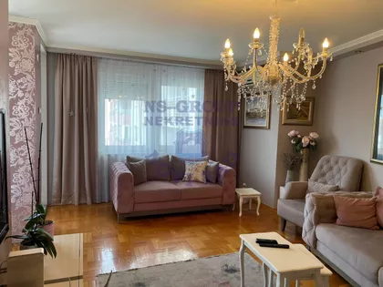 Cara Dušana | 4zida.rs