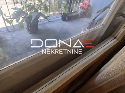 Nade Tomić | 4zida.rs